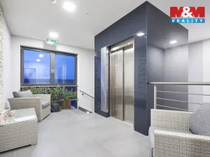 Prodej obchodního prostoru, Zlín, náměstí Míru, 5777 m2