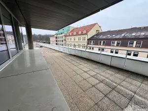 Pronájem kanceláře, Praha - Smíchov, Karla Engliše, 1006 m2