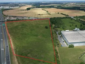 Pronájem komerčního pozemku, Praha, 10000 m2