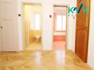 Prodej bytu 3+1, Karlovy Vary, Jiráskova, 104 m2