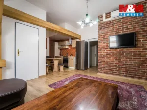 Pronájem bytu 4+kk, Plzeň - Vnitřní Město, Zbrojnická, 102 m2