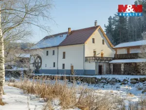 Prodej rodinného domu, Benešov nad Černou - Děkanské Skaliny, 217 m2