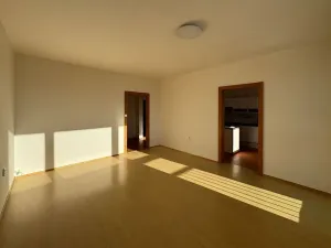 Pronájem bytu 3+1, Liberec, Dobiášova, 75 m2