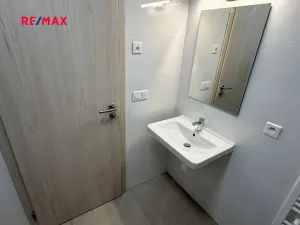 Pronájem bytu 1+kk, Kladno, Čermákova, 32 m2