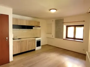Pronájem bytu 2+kk, Jablonec nad Nisou, Rybářská, 32 m2
