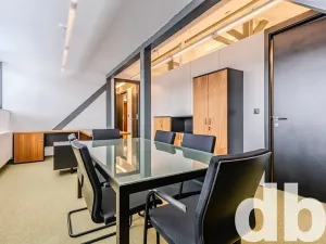 Pronájem kanceláře, Cheb, 26. dubna, 260 m2