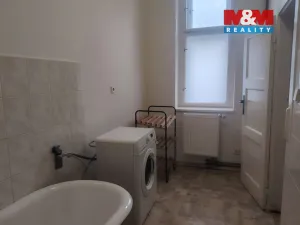 Pronájem bytu 1+1, Benešov, Husova, 52 m2