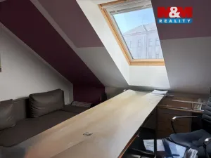 Pronájem kanceláře, Pardubice - Zelené Předměstí, Štefánikova, 96 m2
