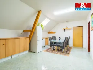 Prodej bytu 4+1, České Velenice, třída Čsl. legií, 121 m2