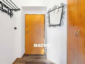 Pronájem bytu 3+kk, Praha - Vršovice, Černomořská, 70 m2