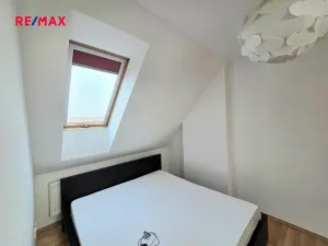 Prodej bytu 2+kk, Jesenice, Příčná I., 45 m2