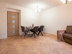 Pronájem bytu 3+1, Poděbrady, Kunštátská, 57 m2