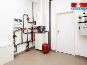 Prodej kanceláře, Hradec Králové - Slezské Předměstí, Vážní, 290 m2