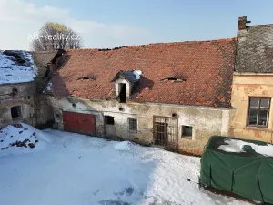 Prodej komerčního pozemku, Zabrušany, 3781 m2