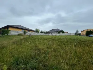 Prodej pozemku pro bydlení, Radim, 688 m2