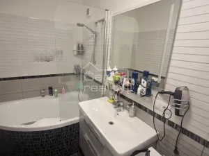 Pronájem bytu 3+kk, Pardubice, Dašická, 81 m2