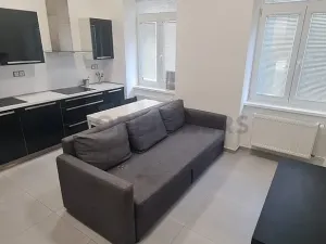 Pronájem bytu 2+kk, Brno, Jakubské náměstí, 46 m2