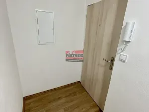 Pronájem bytu 2+kk, Tábor, Čsl. armády, 37 m2