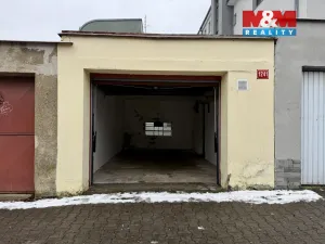 Pronájem garáže, Kladno, Kubelíkova, 17 m2