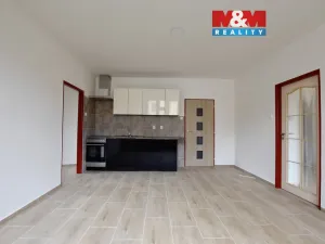 Pronájem bytu 3+kk, Nechanice, Husovo nám., 57 m2