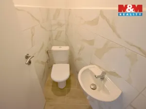 Pronájem bytu 3+kk, Nechanice, Husovo nám., 57 m2