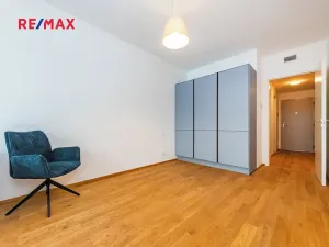 Pronájem bytu 2+kk, Praha - Radlice, U Komína, 53 m2