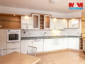 Prodej rodinného domu, Brno - Žebětín, Kohoutovická, 285 m2