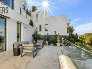 Prodej rodinného domu, Málaga, Španělsko, 461 m2