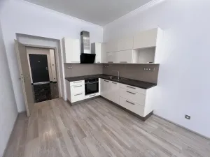 Pronájem bytu 2+kk, Praha - Holešovice, Šimáčkova, 50 m2