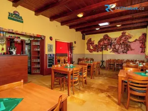 Prodej restaurace, Daskabát, 950 m2