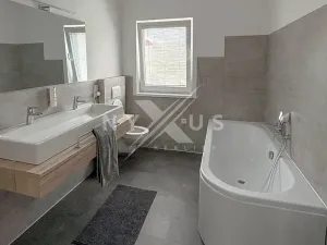 Pronájem bytu 4+kk, Krakovany, 140 m2