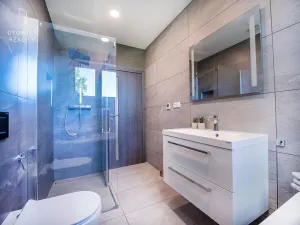 Prodej rodinného domu, Květnice, Krokusová, 243 m2