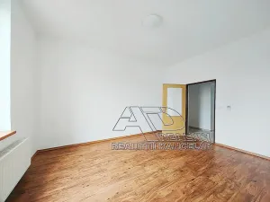 Pronájem atypického bytu, České Budějovice, 54 m2