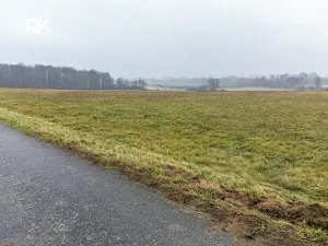 Prodej pozemku pro bydlení, Uhersko, 944 m2