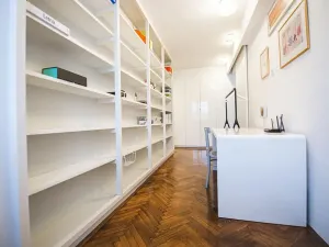 Pronájem bytu 3+kk, Praha - Holešovice, U Uranie, 62 m2