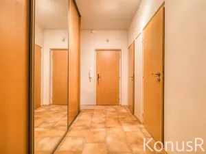 Prodej bytu 2+1, Praha - Malešice, Chotutická, 55 m2