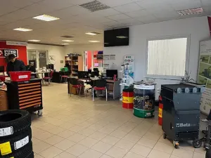 Pronájem výrobních prostor, České Budějovice, Okružní, 730 m2