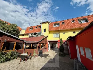 Prodej činžovního domu, Praha - Vinoř, 657 m2