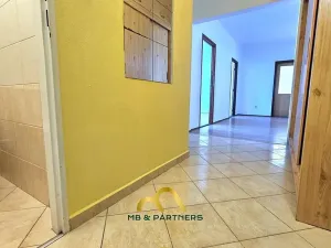 Prodej bytu 4+1, Chlum u Třeboně, Sídliště F. Hrubína, 87 m2