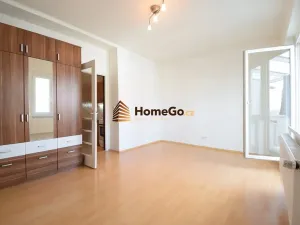 Pronájem bytu 1+kk, Praha - Nusle, U gymnázia, 45 m2