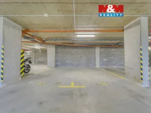 Pronájem garážového stání, Plzeň - Skvrňany, Františka Kováříka, 12 m2