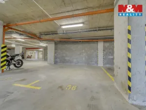 Pronájem garážového stání, Plzeň - Skvrňany, Františka Kováříka, 12 m2