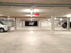 Pronájem garážového stání, Plzeň, Rejskova, 16 m2