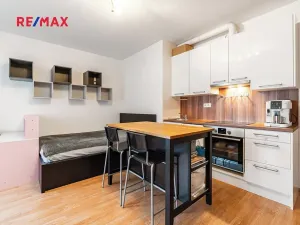 Prodej bytu 1+kk, Hostivice, Ječná, 32 m2