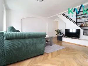 Prodej bytu 3+1, Karlovy Vary, Divadelní, 110 m2