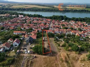 Prodej pozemku pro bydlení, Hlohovec, U sadů, 1953 m2