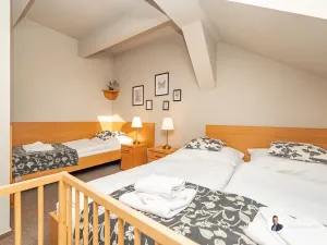 Prodej vícegeneračního domu, Lázně Bělohrad, Lázeňská, 529 m2