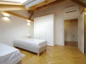 Pronájem bytu 3+kk, Praha - Nové Město, Bolzanova, 79 m2
