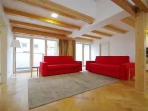 Pronájem atypického bytu, Praha - Nové Město, Bolzanova, 199 m2