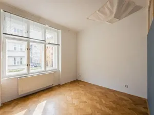 Pronájem bytu 3+1, Praha - Bubeneč, Uralská, 101 m2